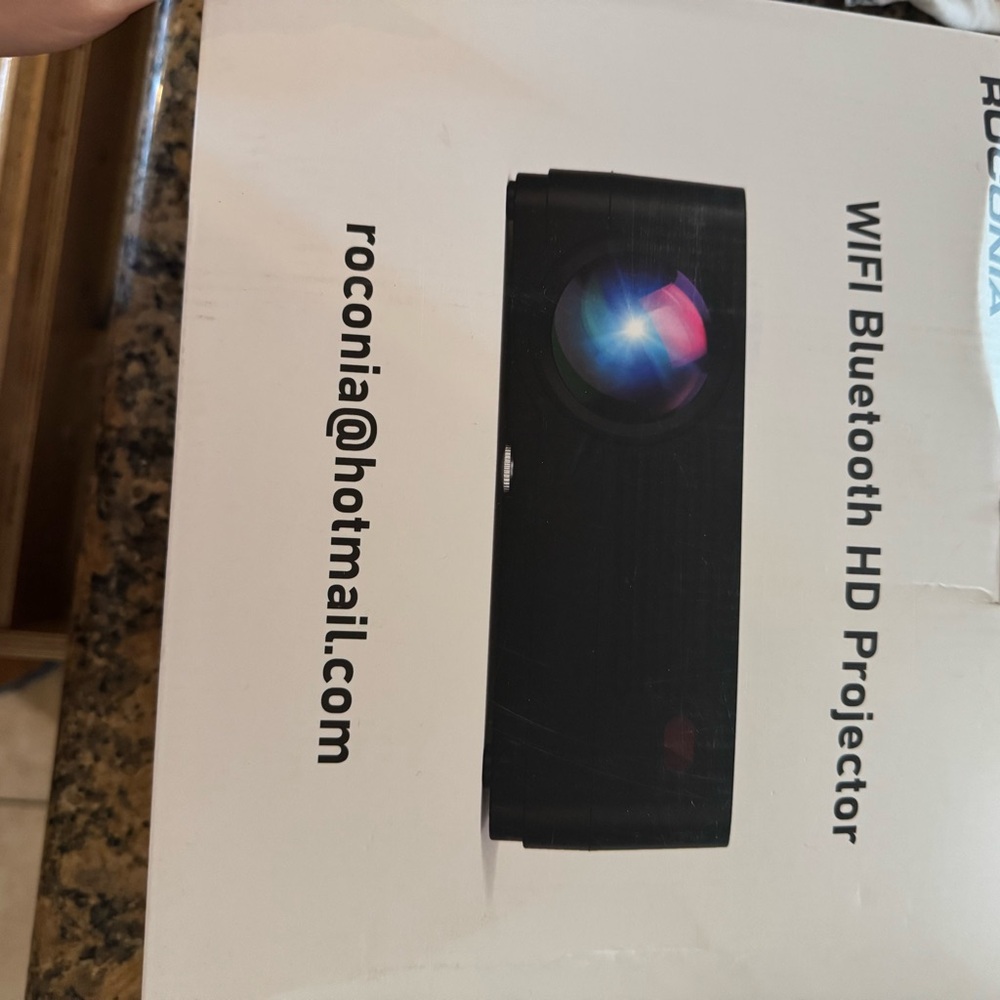 WiFi Bluetooth HD Projector